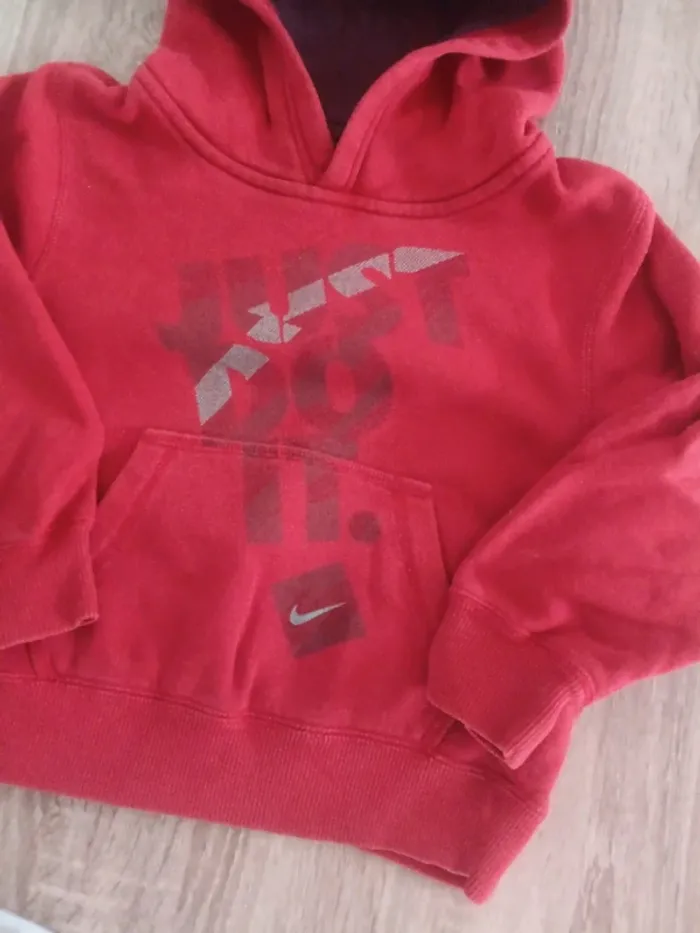 🌹pull a capuche nike 3-4 ans 🌹 - photo numéro 2