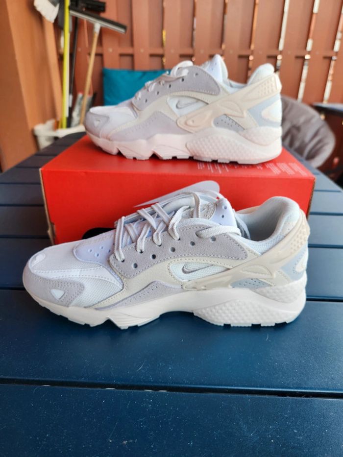 Nike air huarache runner bleu grise Taille 38 neuves - photo numéro 3