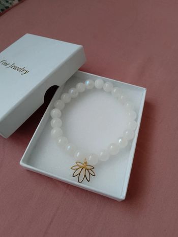 Bracelet en Pierres de Lune Naturelles & Fleur de Lotus – Pièce Unique