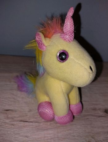 Petite peluche licorne