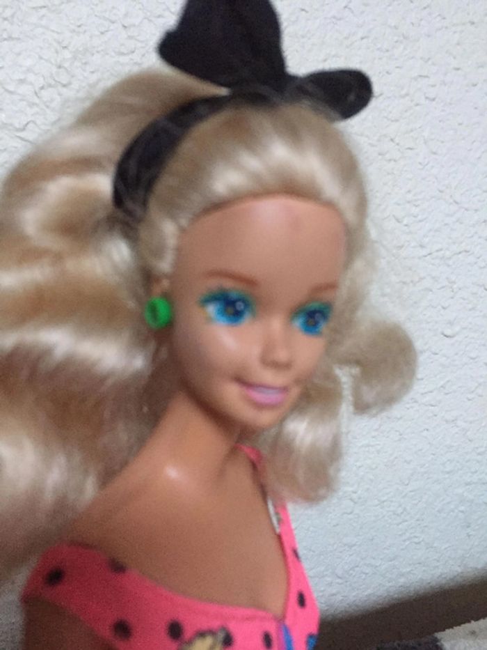 ancienne BARBIE blonde originale Capri collection 1990 - photo numéro 10