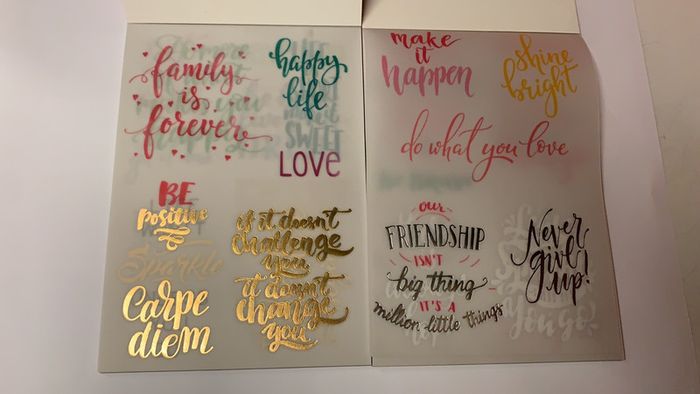 Scrapbooking feuilles Textes velin - photo numéro 2