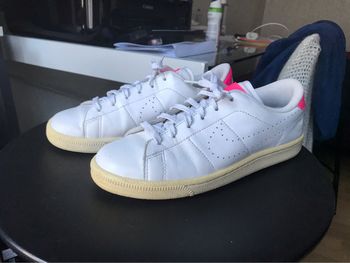 Nike blanche et rose