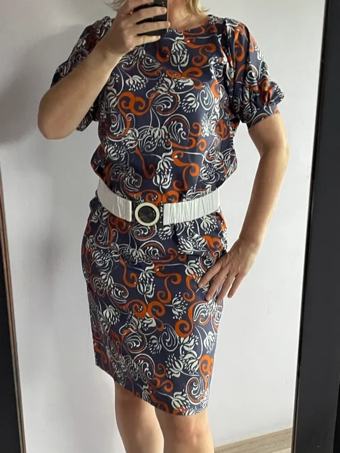 Robe de couturière unique 42 - photo numéro 2