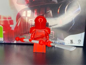 Figurine lego star wars Garde D’élite Prétorien ( robe )