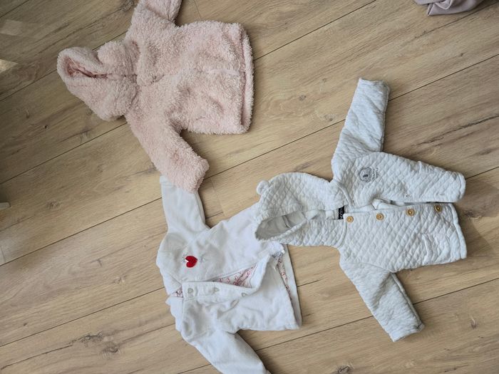 Lot vêtements fille 3 mois - photo numéro 4