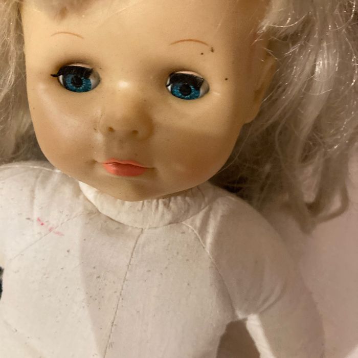 Poupée - photo numéro 2