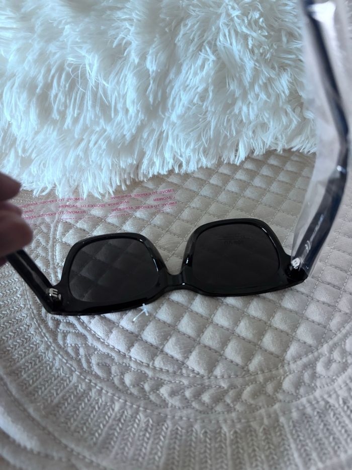 Lunette de soleil mixte - photo numéro 4