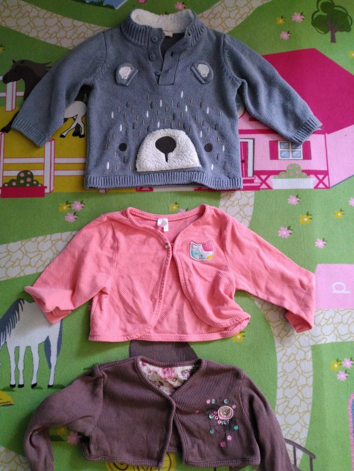 Lot de 51 vêtements fille 9 mois - photo numéro 8