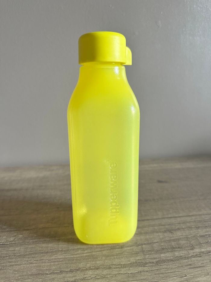 Bouteille jaune Tupperware 500ml - photo numéro 2