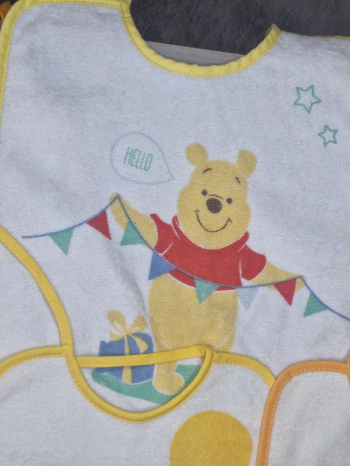 Lot 5 bavoirs Winnie the Pooh - photo numéro 2