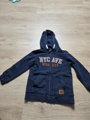 Gilet zippé à capuche 4/6 ans