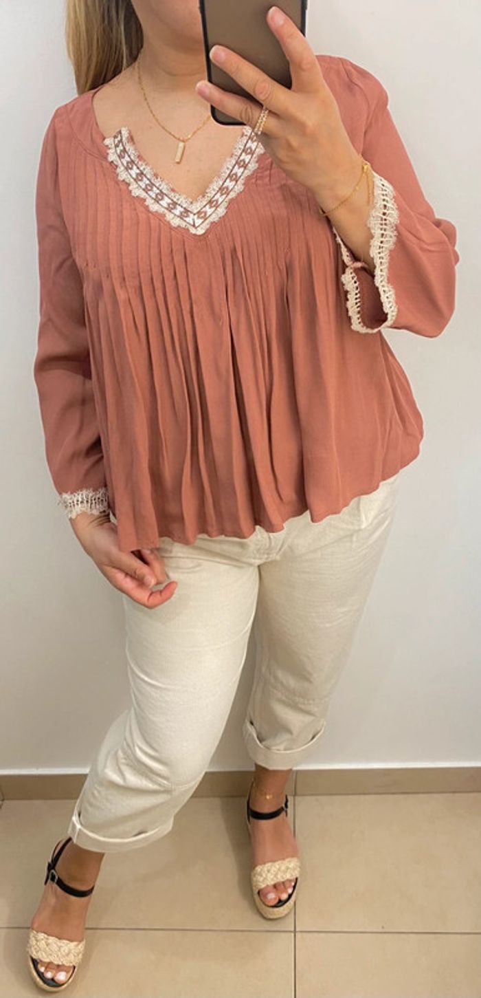 Blouse Fluide Col V Avec Broderie Taille M - photo numéro 6