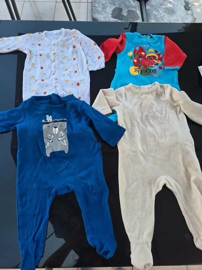 Lot 53 vêtements garçon 6 mois - photo numéro 6