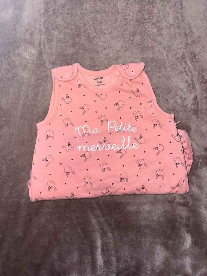 Gigoteuse Kiabi rose 0-6 mois en très bon état. - photo numéro 8