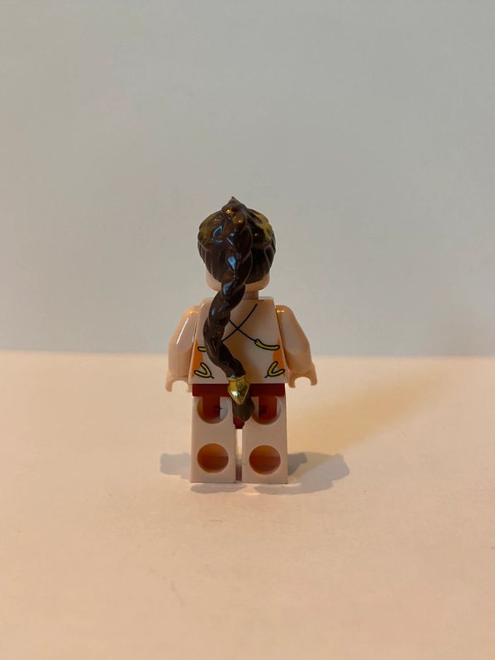 Figurine type lego Princesse Leïa. Star Wars. - photo numéro 3