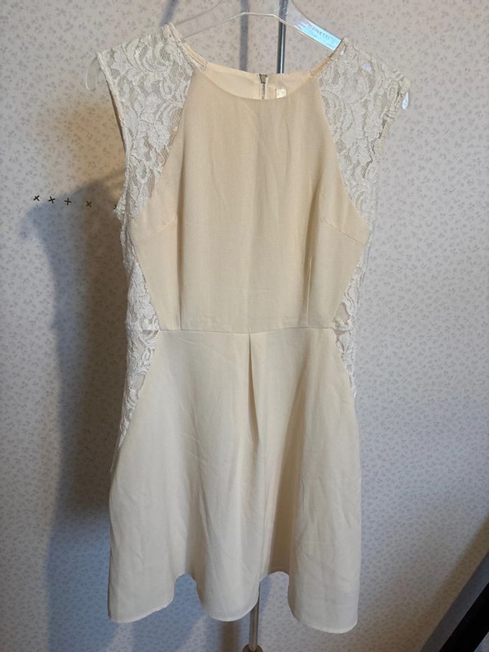 Très jolie robe taille 36 marque ara