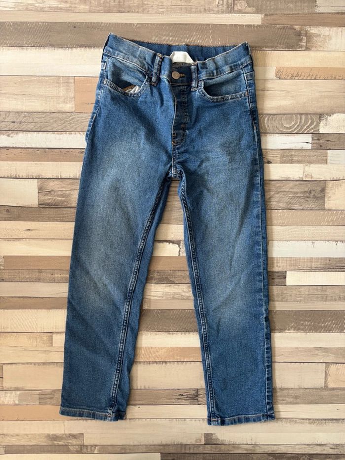 Jean slim H&M 134 cm – Très bon état, basique confortable & stylé - photo numéro 2