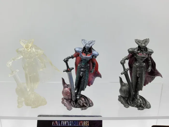 3 Figures Final Fantasy Creatures Vol.1 – Knights of the Round Full Color & Metallic & Clear - photo numéro 2