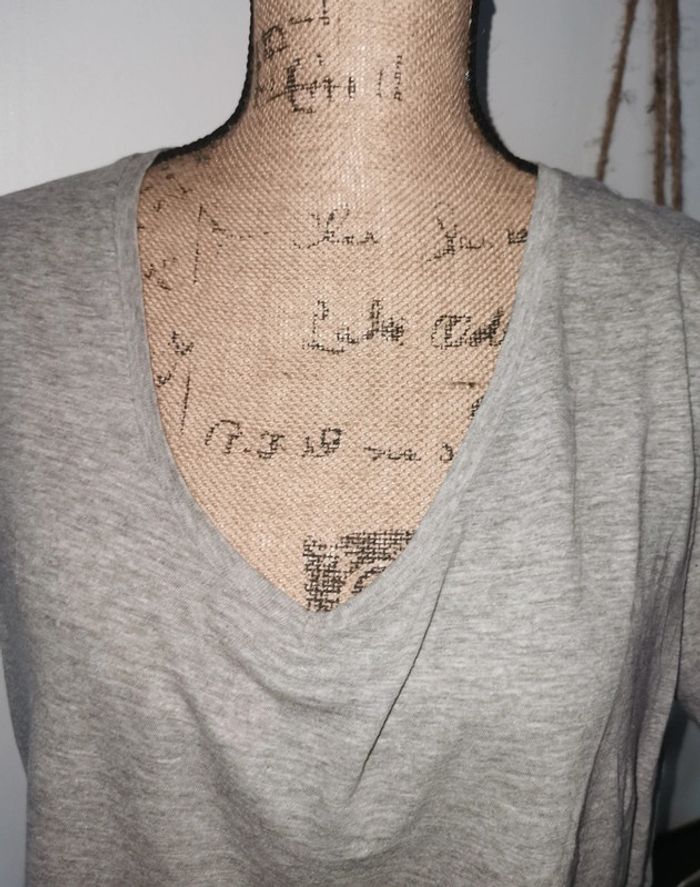 T-shirt. - photo numéro 2