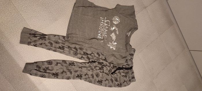 Pyjama game of trônes