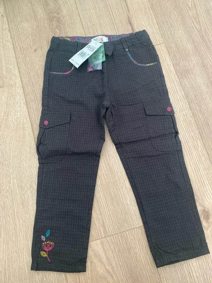 Pantalon neuf 3 ans