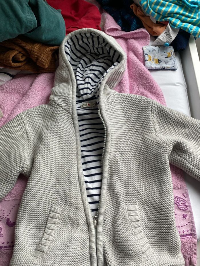 Veste épaisse mi saison 24 mois