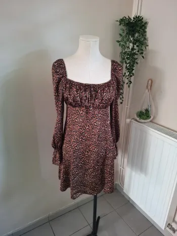 Robe neuf effet satin