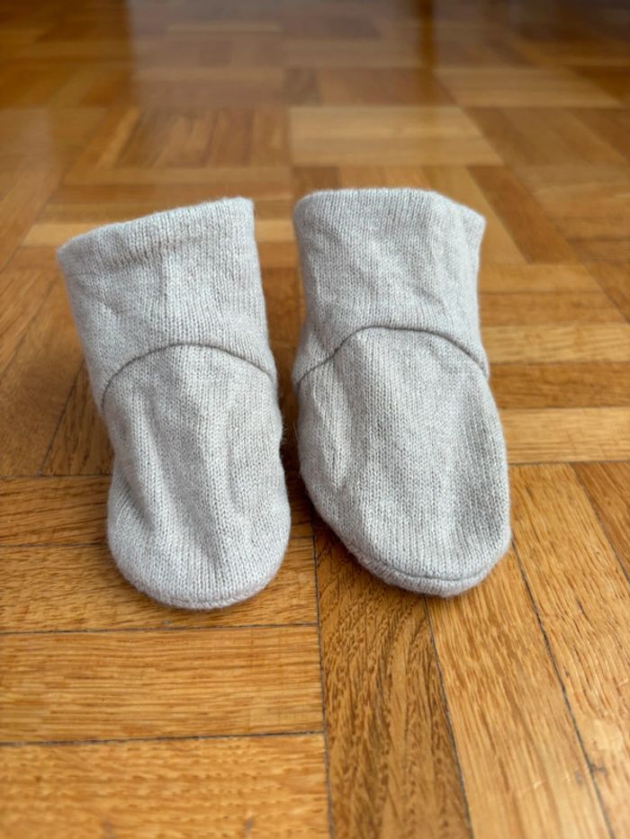 Chaussons Naissance / 1 mois beige parfait état - photo numéro 5