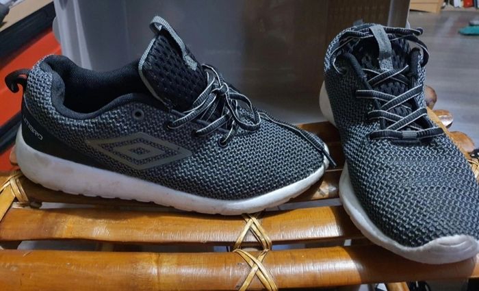 Basket umbro 39 - photo numéro 2