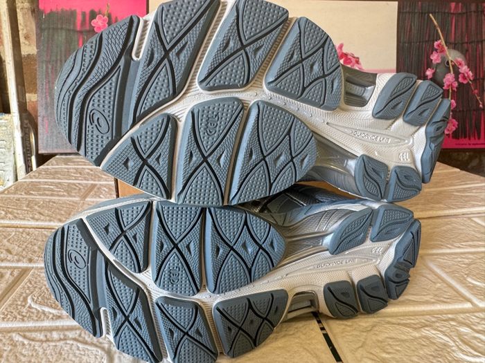 Asics - photo numéro 5