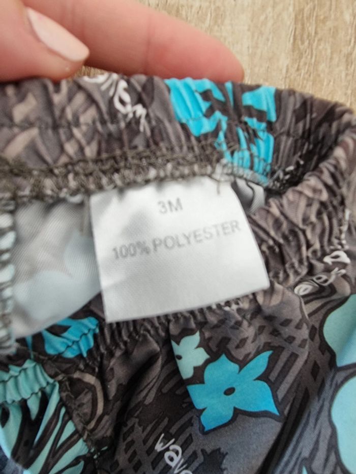 Short à fleurs - taille 3 mois - sans marque - photo numéro 3