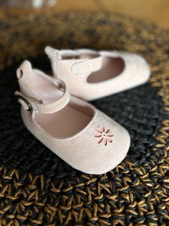 Chaussures plates bébé