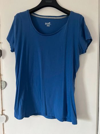 Tee short bleu