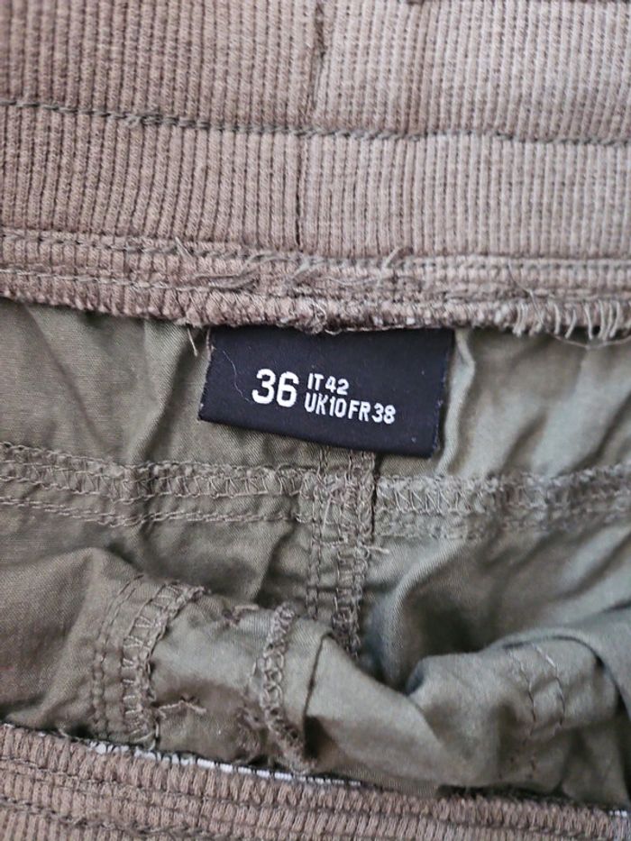 Jupe courte kaki - photo numéro 2
