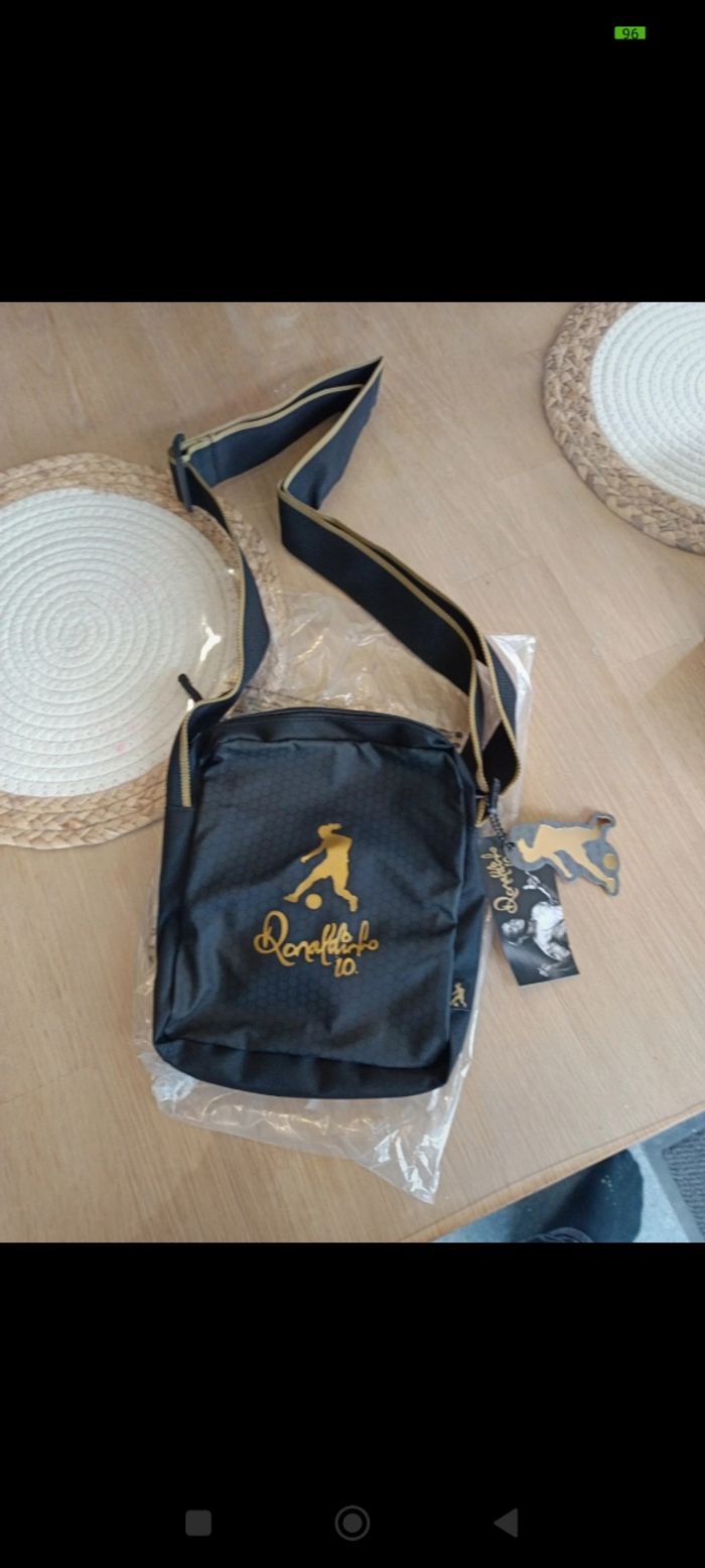 Sacoche Ronaldinho neuf emballé