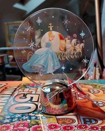 Figurine Disney lumineuse cendrillon pour Noël