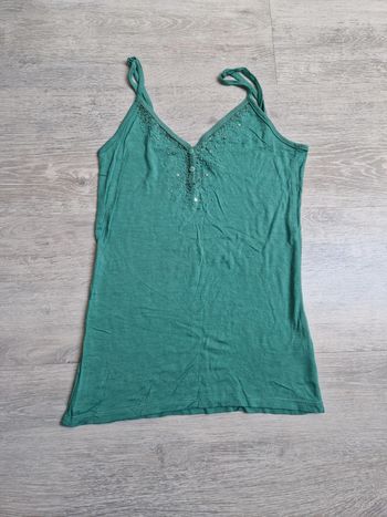 Débardeur turquoise Etam indiqué taille 36 mais convient à un 34