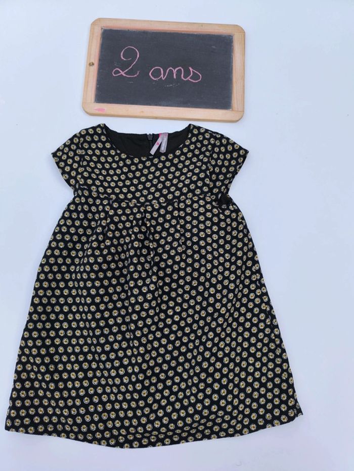 Robe Orchestra taille 2 ans en très bon état