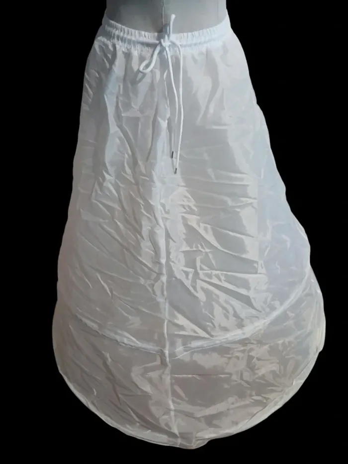 Jupon volume long blanc taille 5 à 8 ans - photo numéro 2