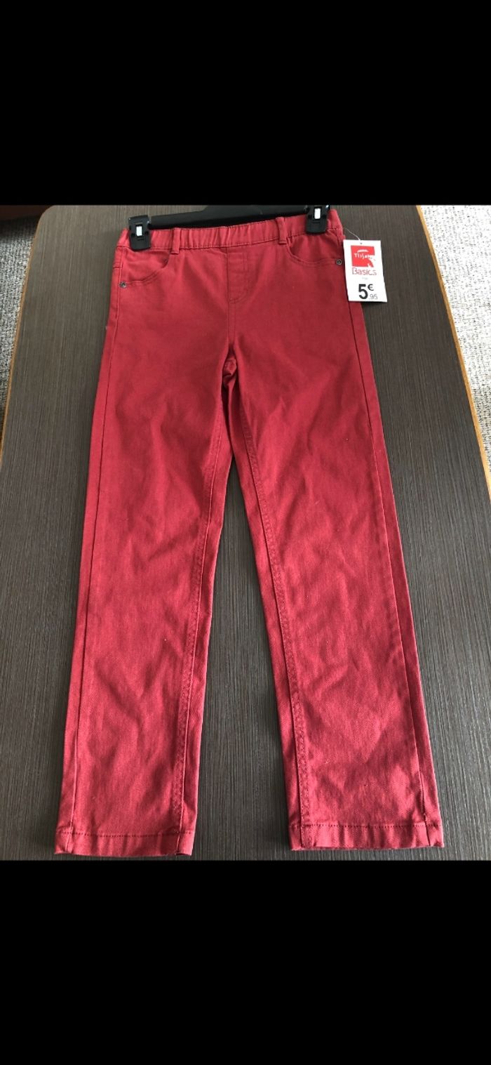 Pantalon jeans rouge 10 ans
