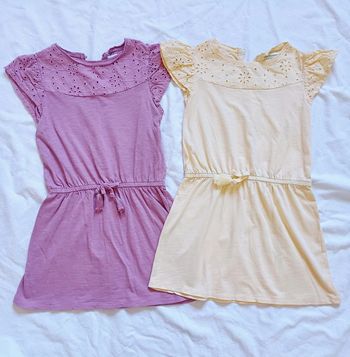 Lot de 2 robes Vertbaudet taille 5 ans