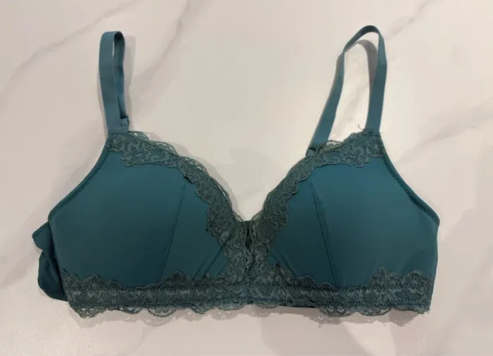 Soutien-gorge turquoise/vert Kiabi EUR 85C - photo numéro 2