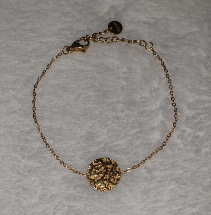Bracelet