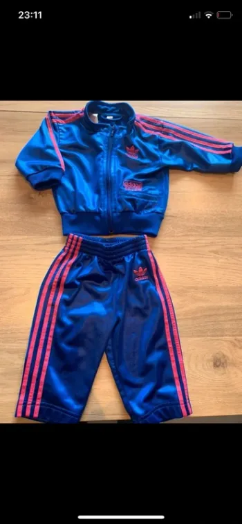 Survêtement adidas taille 6 mois