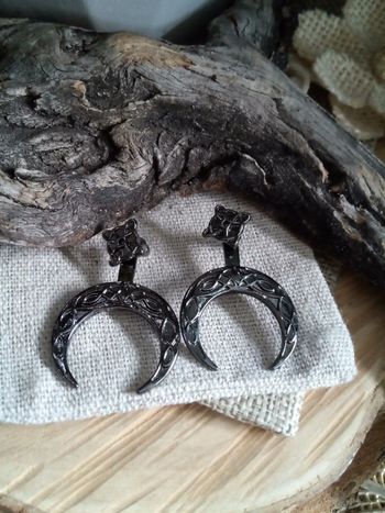 Boucles d'oreilles celtiques noires