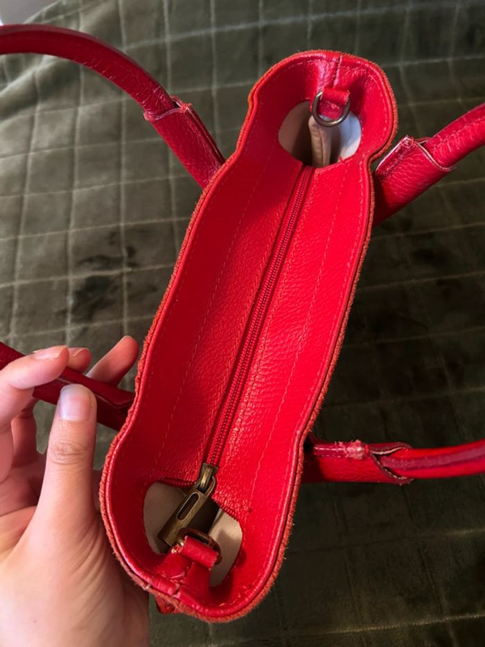 Sac à main rouge motif crocodile - photo numéro 8