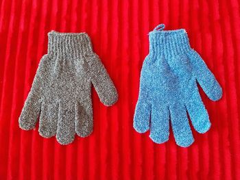 Gants visage gris et bleu