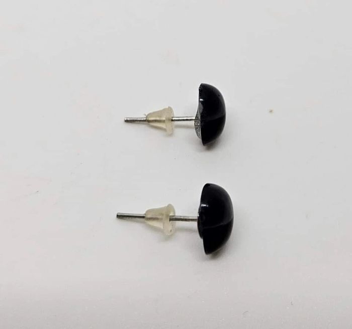 Paire de boucles d'oreilles
Neuve coeur noir - photo numéro 4