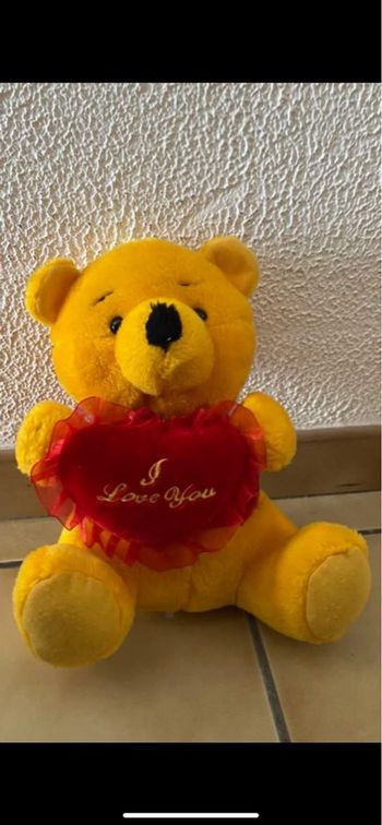 Peluche Winnie l’ourson I love you